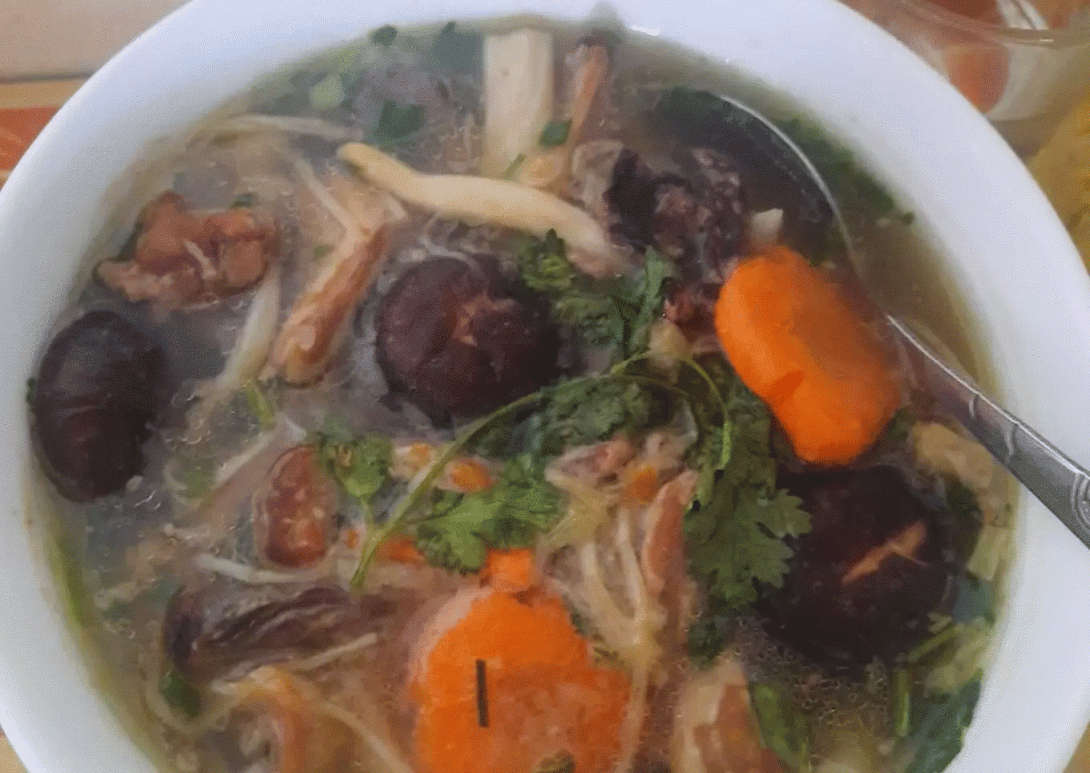 Canh tim nấu nấm