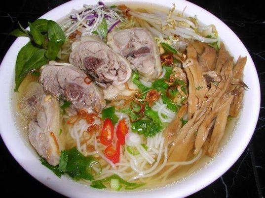 Bún vịt măng tươi