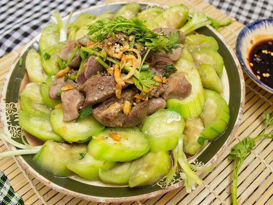 Mề gà xào mướp