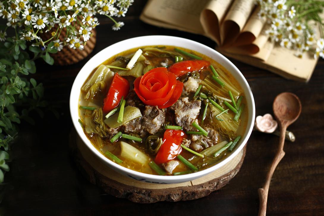 Canh bò nấu dưa