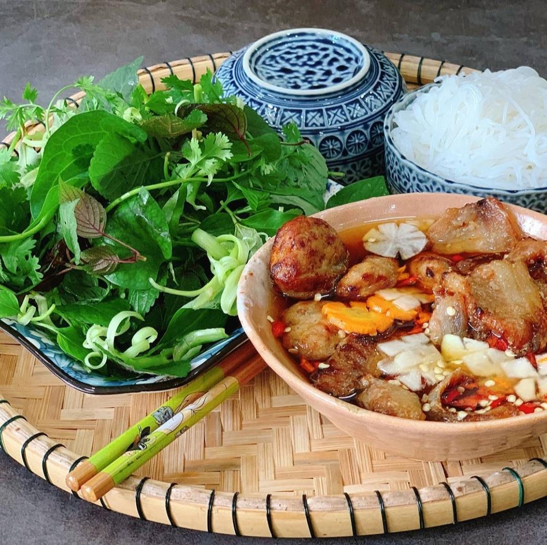 Bún chả Việt Nam 