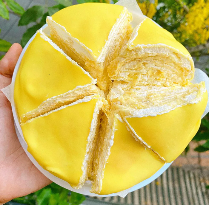 Bánh crepe sầu riêng ngàn lớp