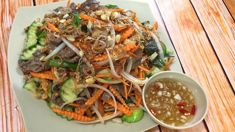 Gỏi bắp bò trộn chưa cay