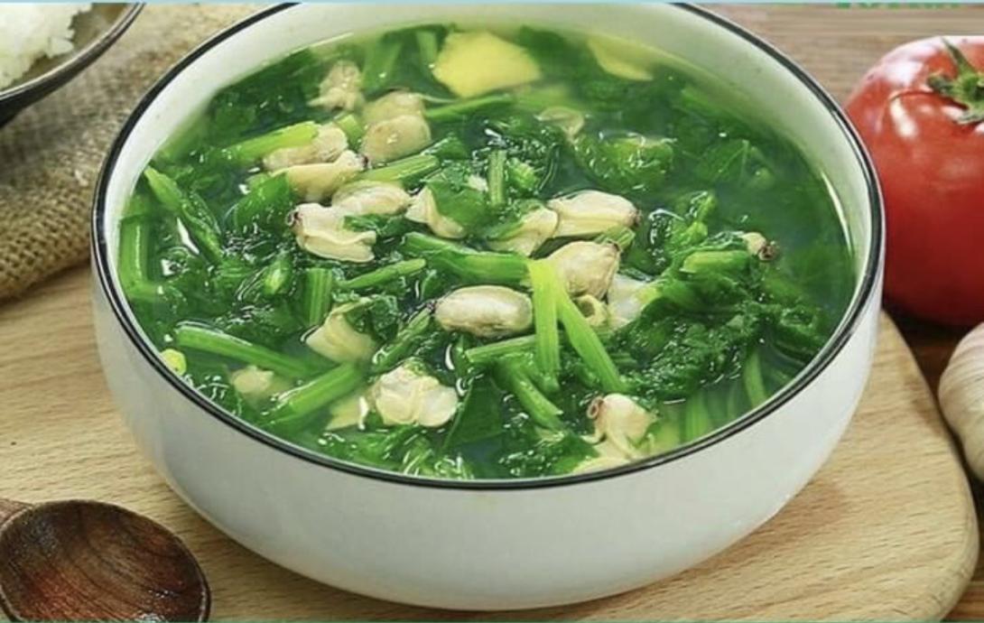 Canh cải nấu hến