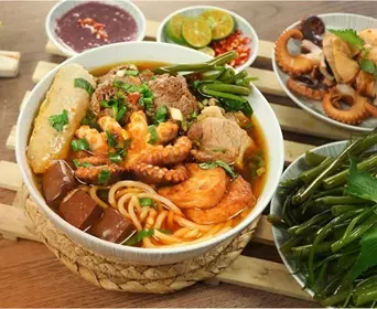 Canh bún bạch tuộc