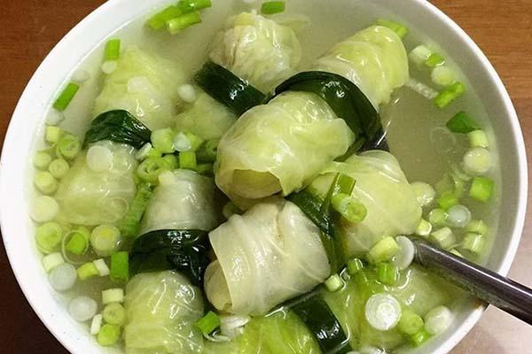 Canh bắp cải cuộn thịt thanh ngọt