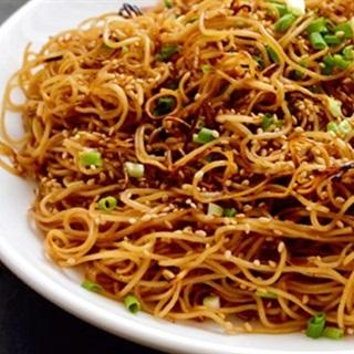 Mì xào nước tương Maggi