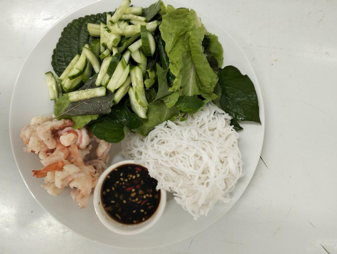 Bún với tôm xào