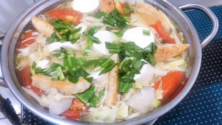 Canh bắp cải xanh nấu chua