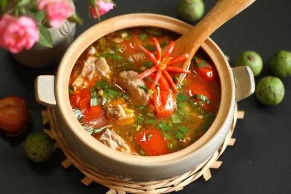 Món canh sườn nấu sấu