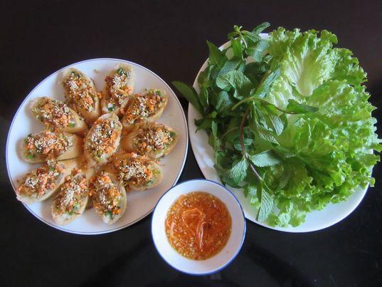 Món bánh mì hấp chay