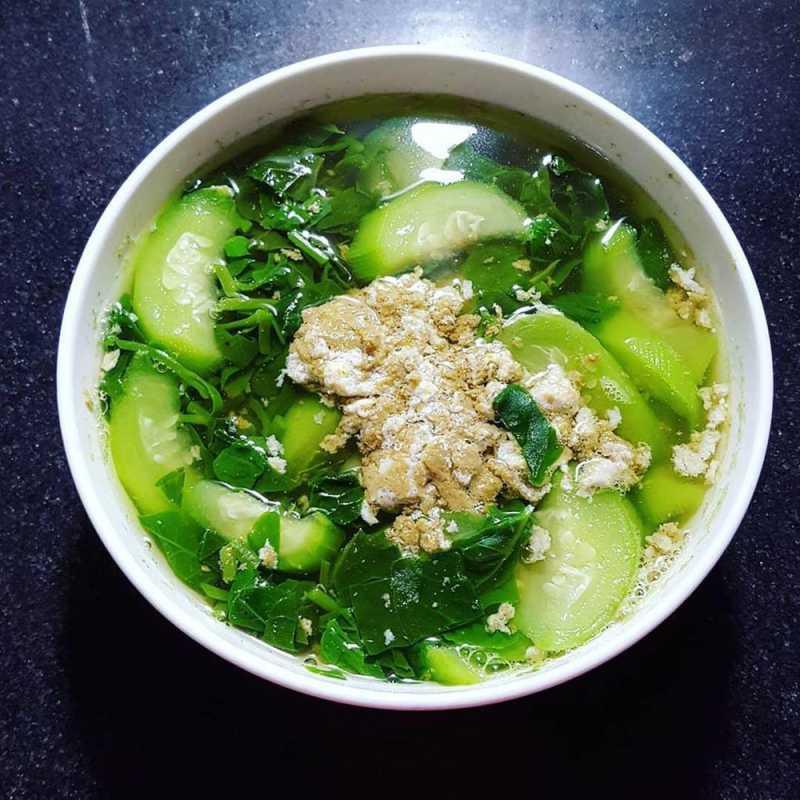 Canh cua mồng tơi