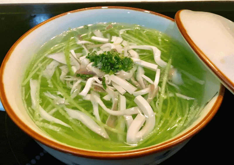 Canh bí xanh