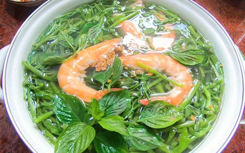 Canh rau muống nấu tôm