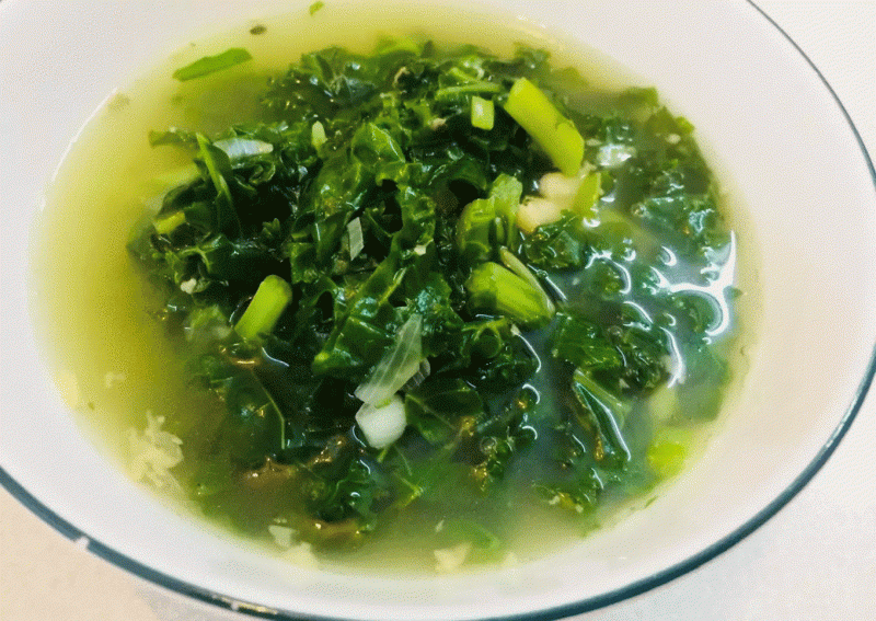 Canh cải xoăn