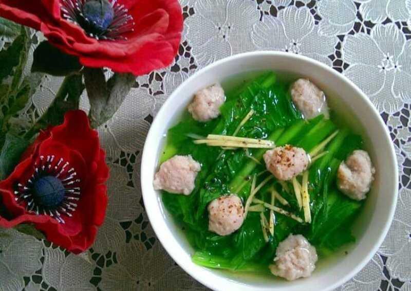 Canh cải bẹ thịt viên