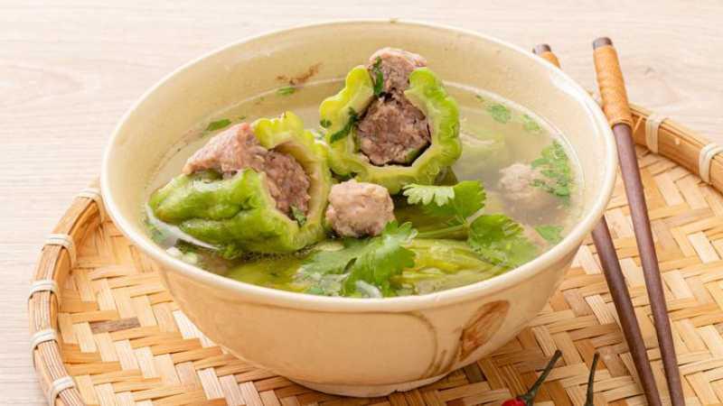 Canh mướp đắng (khổ qua) nhồi thịt