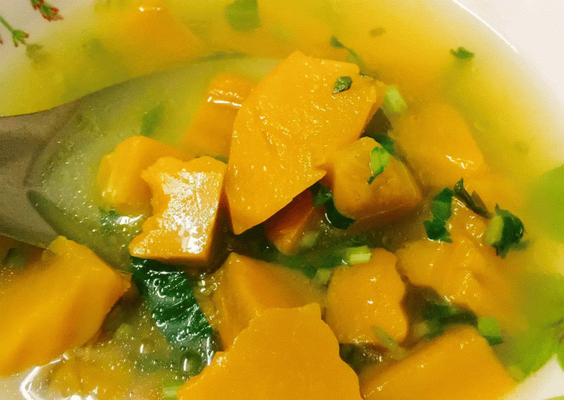 Canh bí đỏ