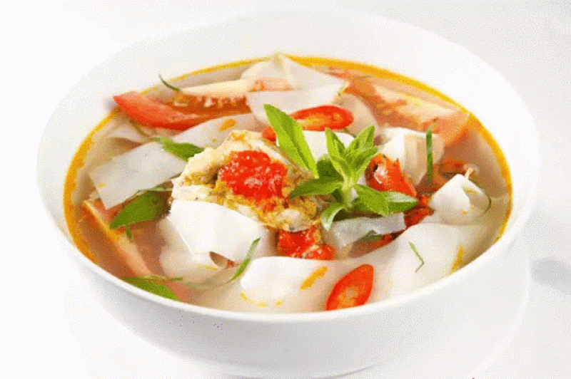 Canh sườn nấu chua