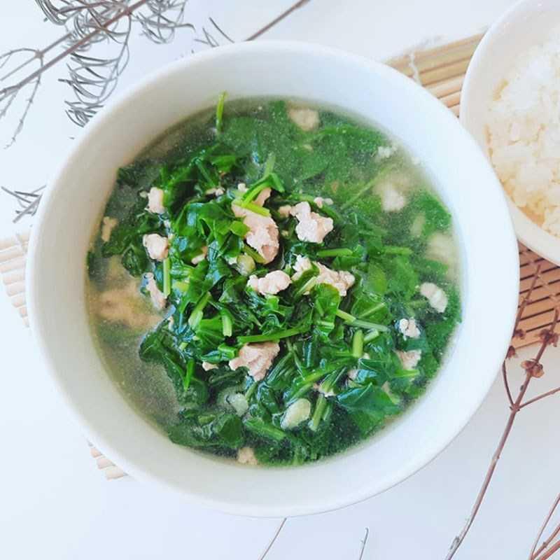 canh cải bó xôi nấu thịt