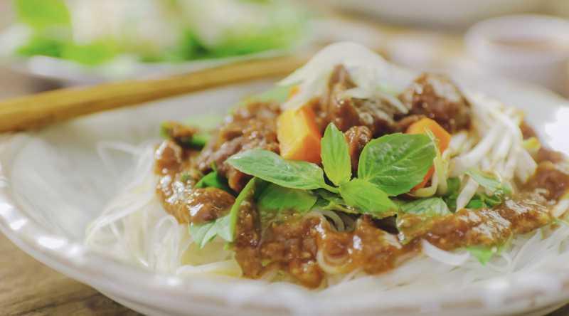 Hủ tiếu bò kho