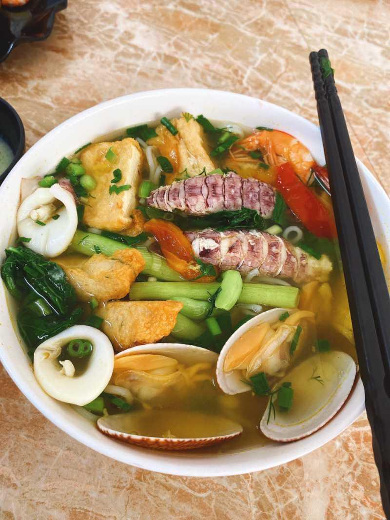 Bún hải sản