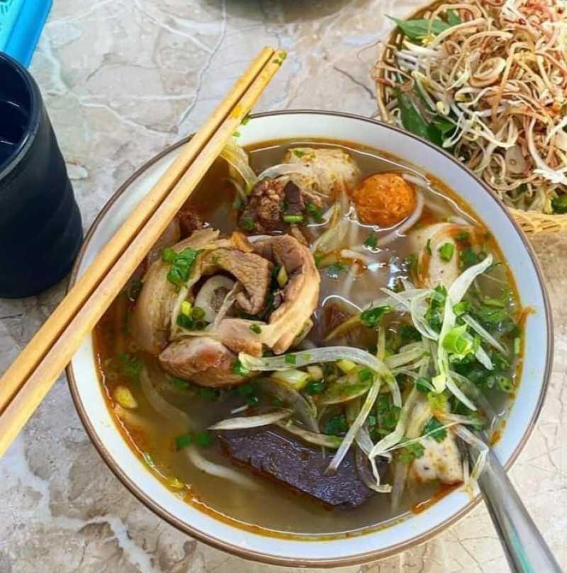 Bún thập cẩm 