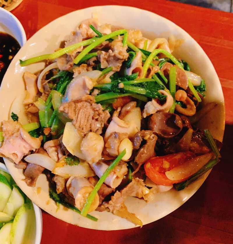 Bánh phở xào thập cẩm