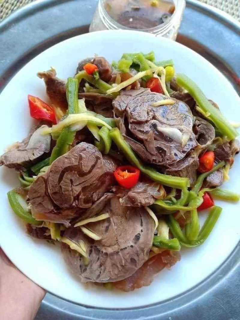 Bắp bò xào cải 