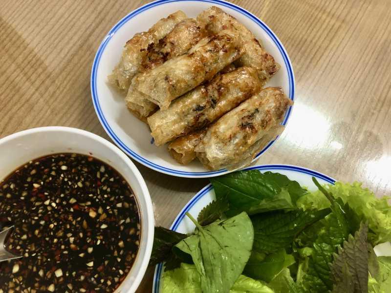 Bún chả giò nước tương