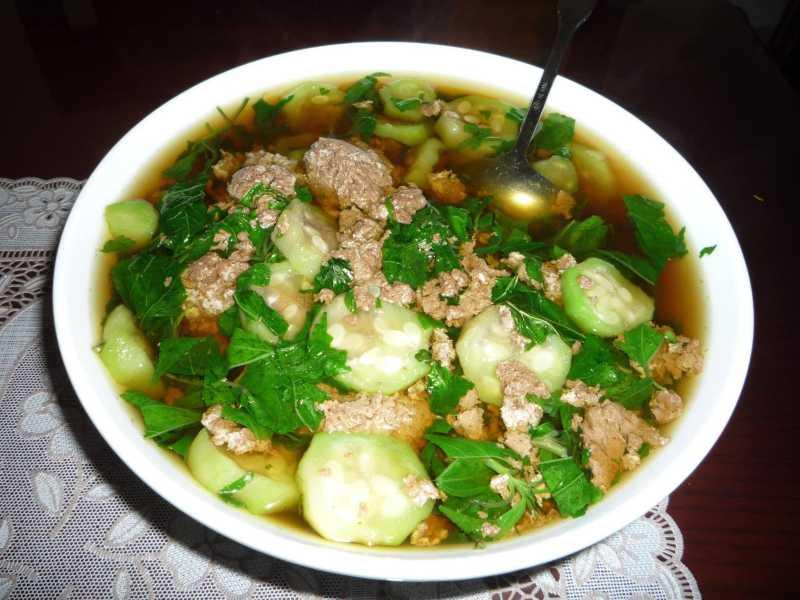 Canh riêu cua nấu mướp