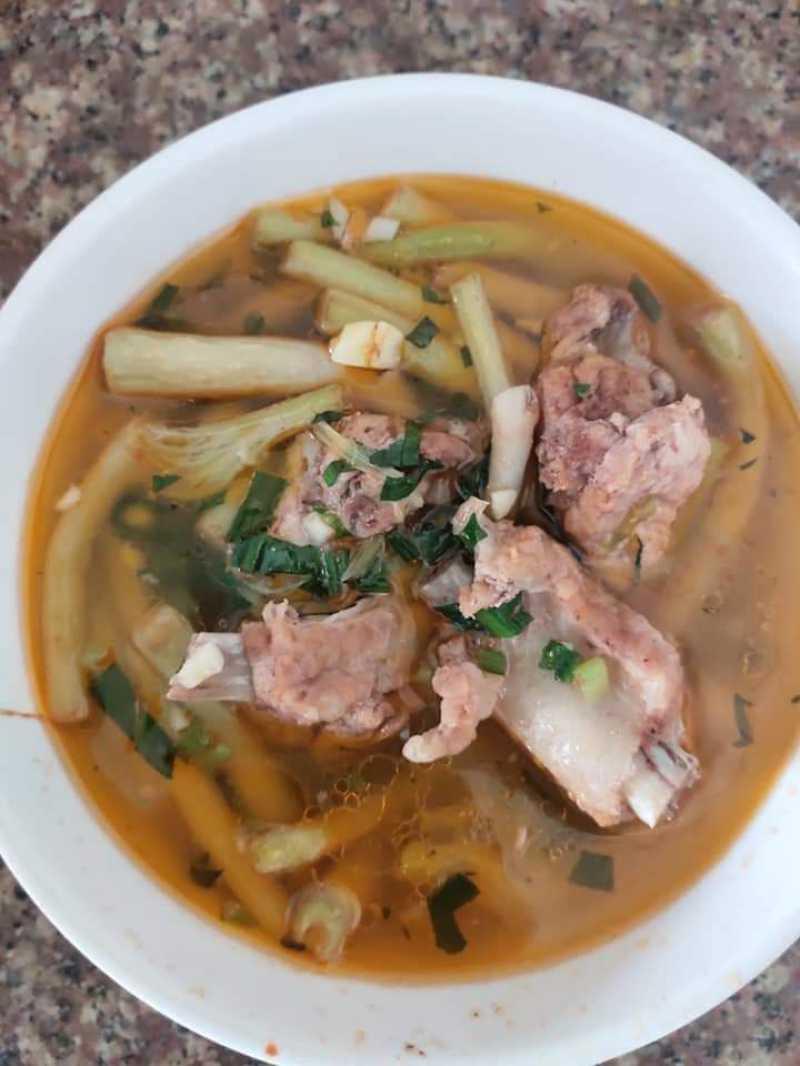 Canh xương bồng khoai 