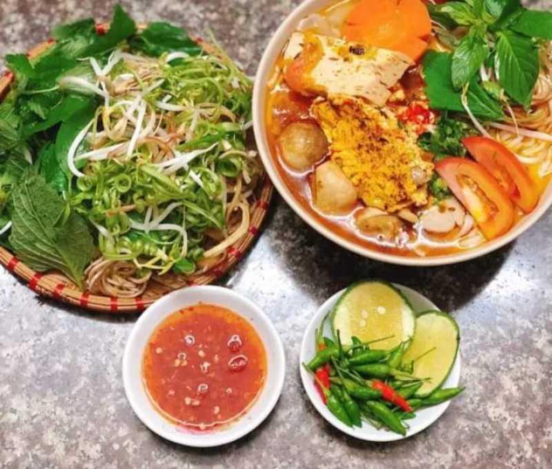 Bún riêu cua 