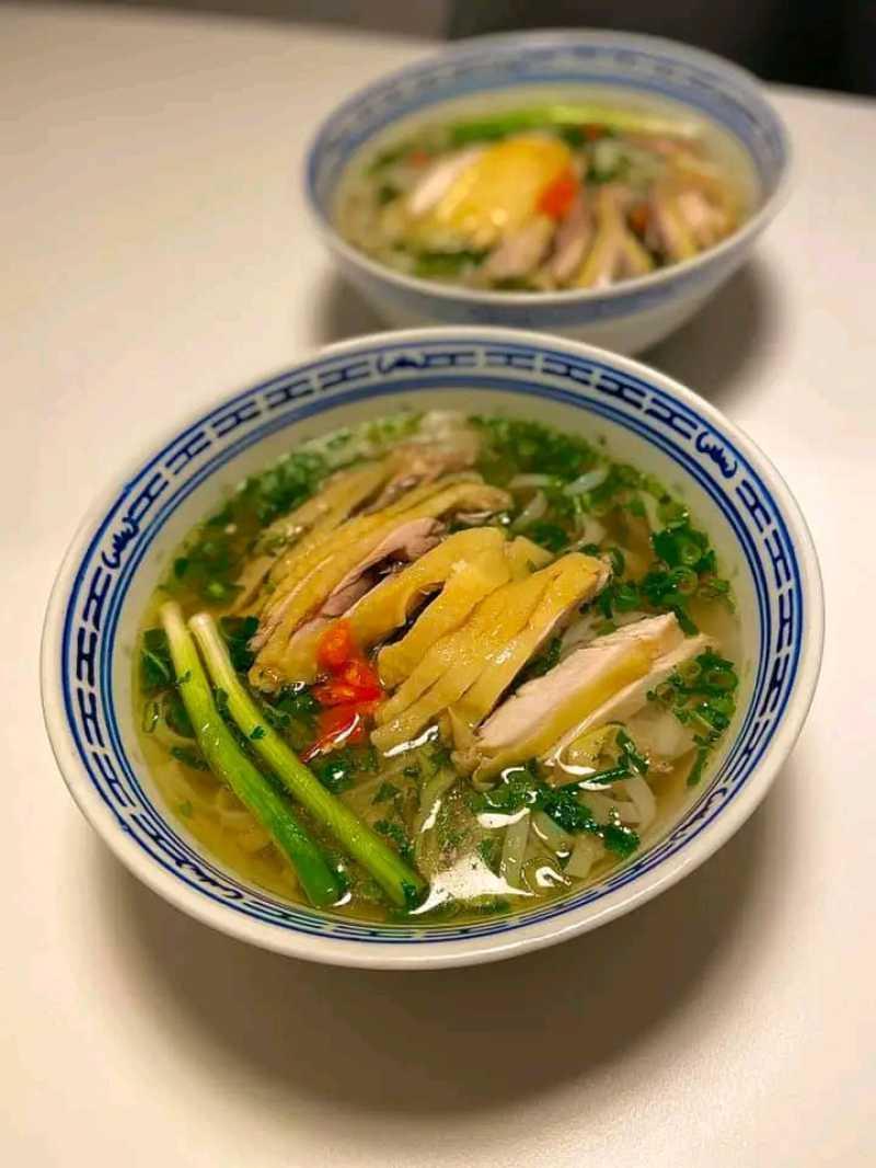 Phở gà