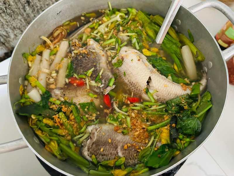 Cá nấu canh chua