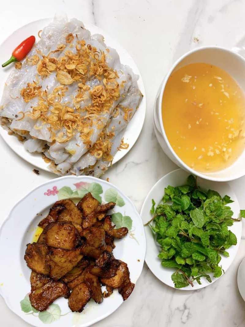 Bánh cuốn- thịt nướng