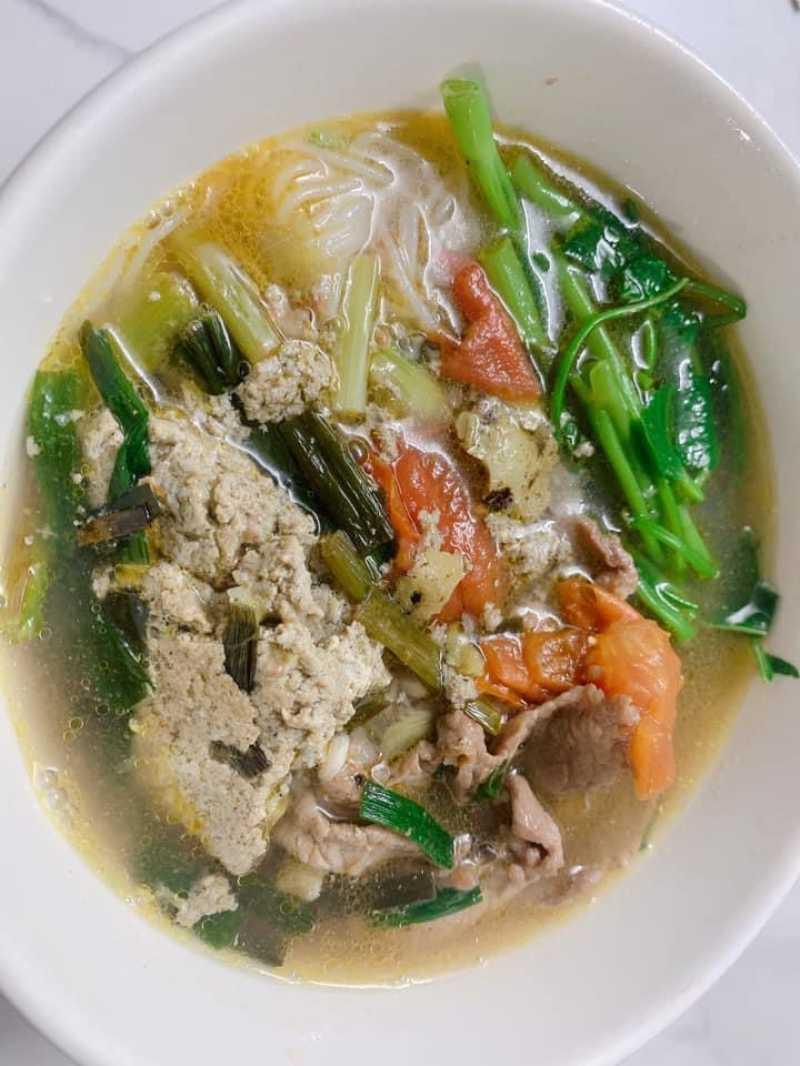 Bún cua đồng chua cay