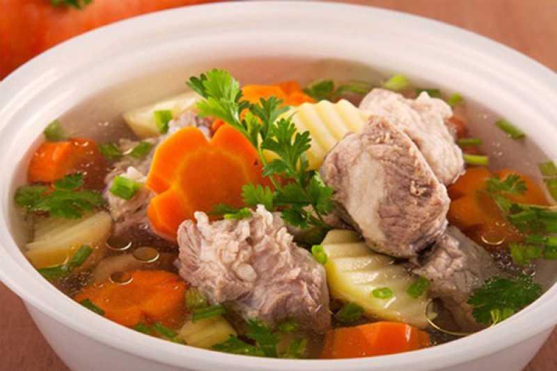 Canh sườn rau củ 