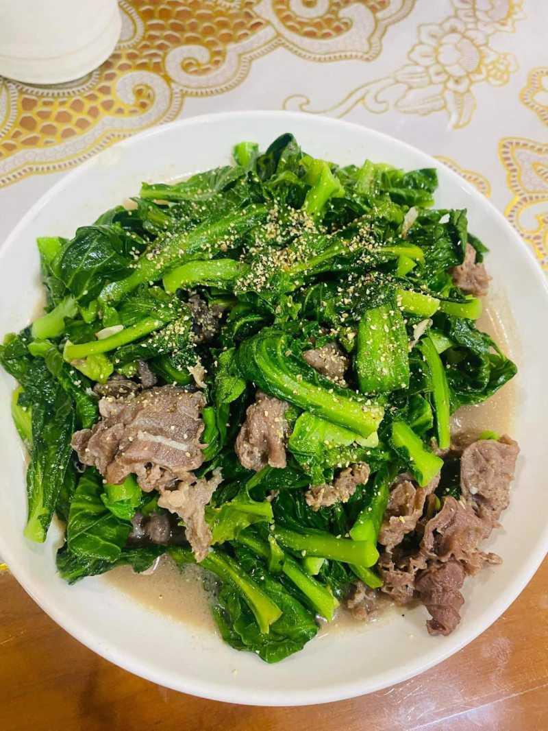 Rau cải xào bò