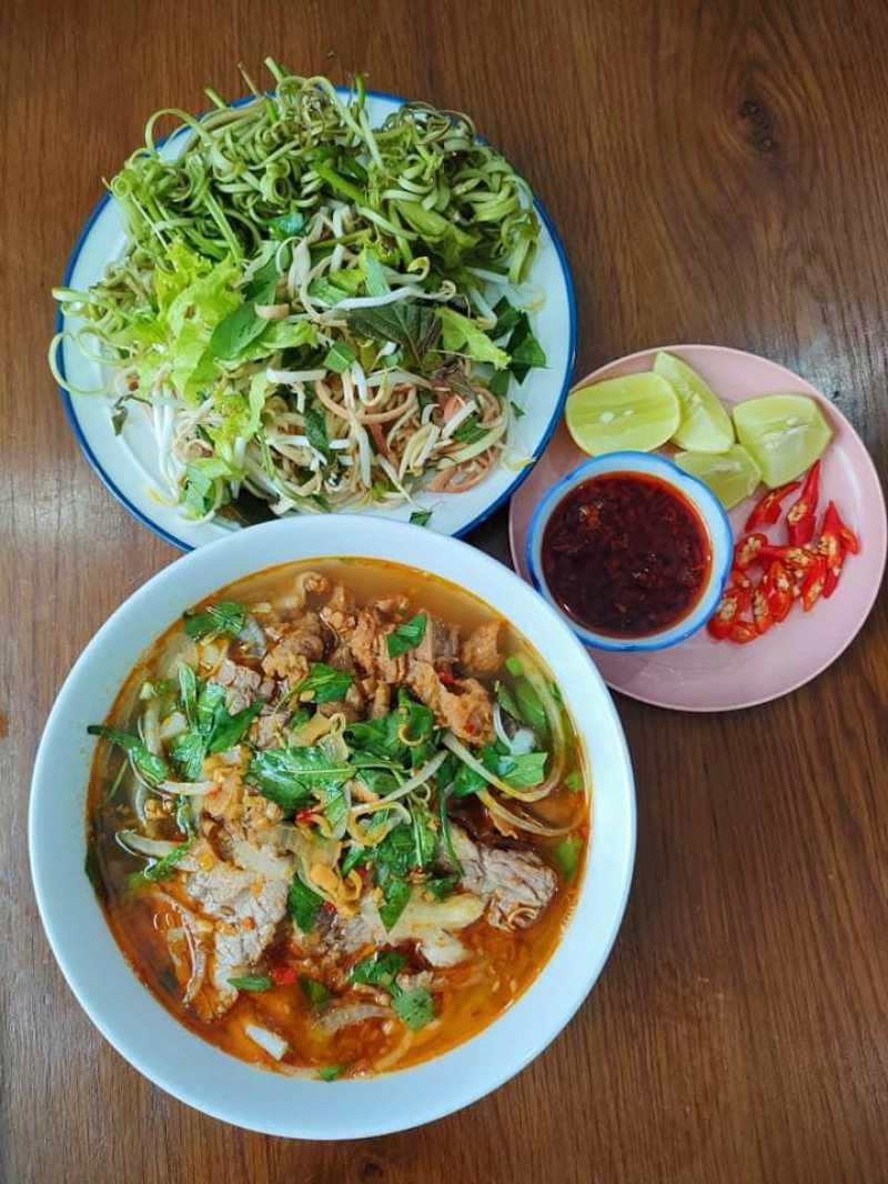 Bún bò Huế