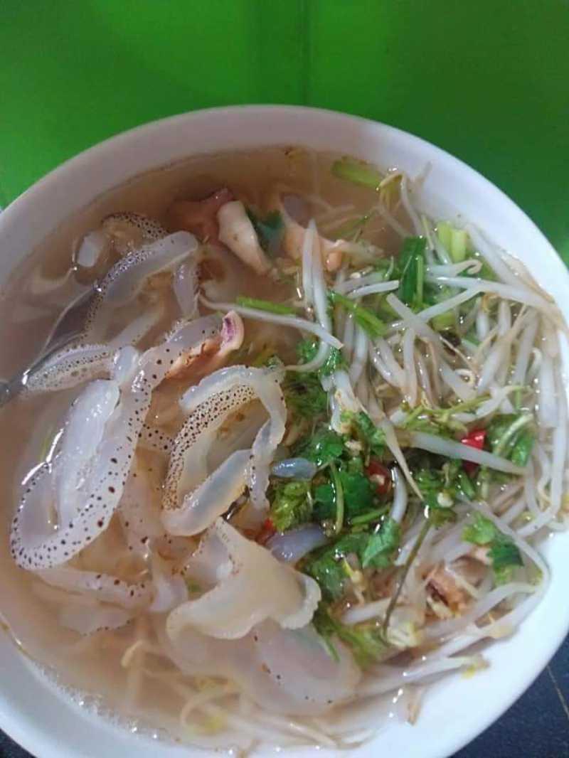 Bún sứa biển 