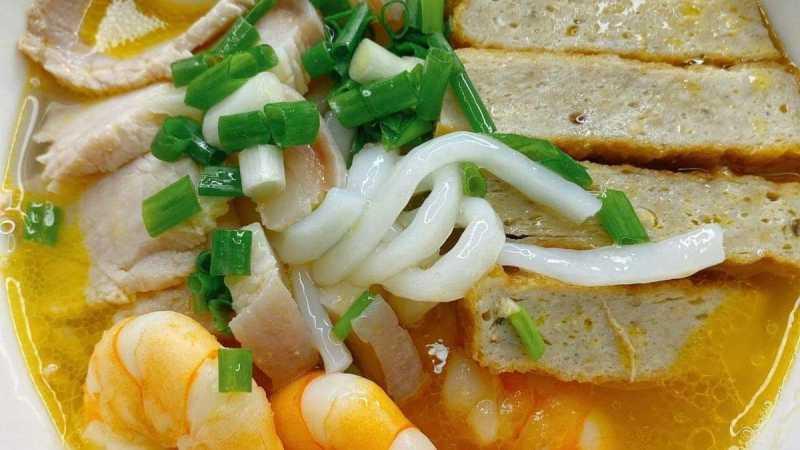 Bánh canh tôm thịt 