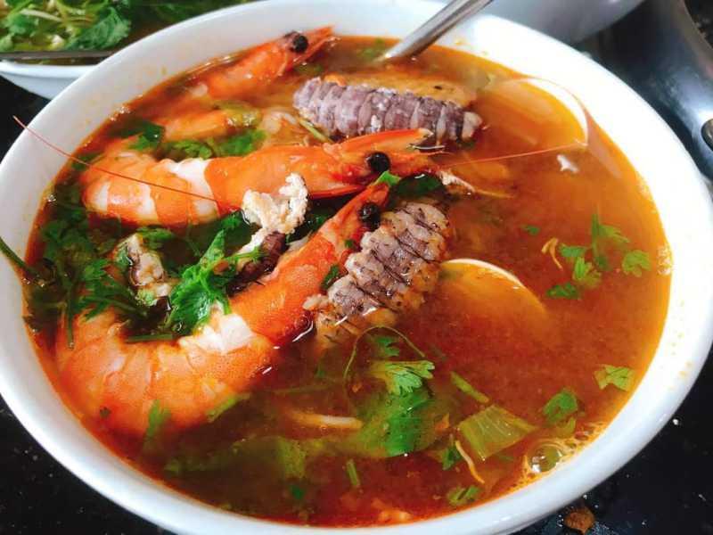 Bún thái cay hải sản 