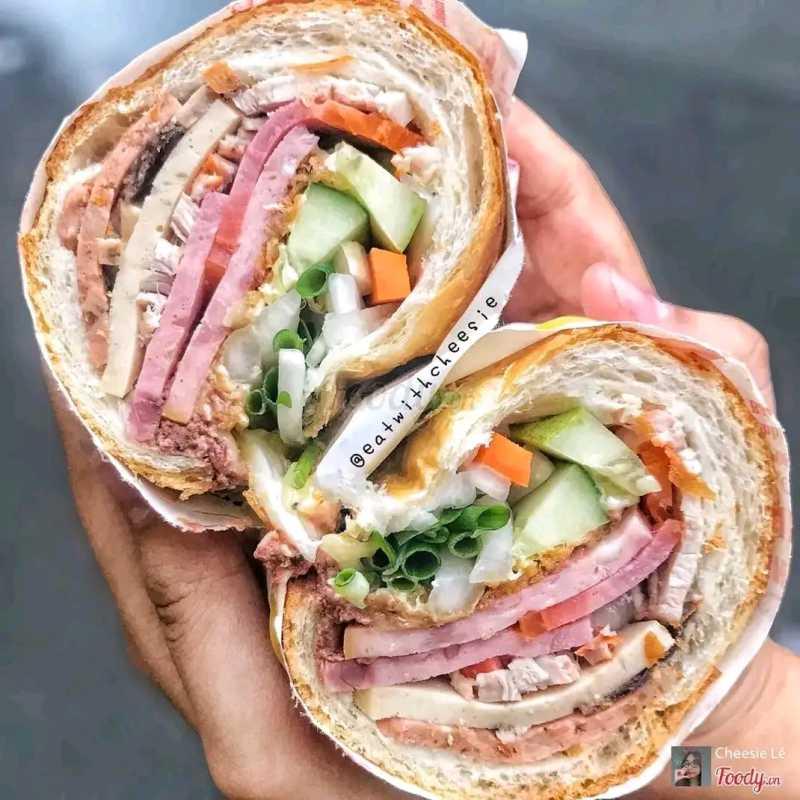 Bánh Mì Nem Chả 