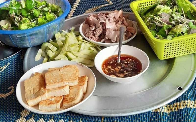 Thịt lợn nước tương maggi 