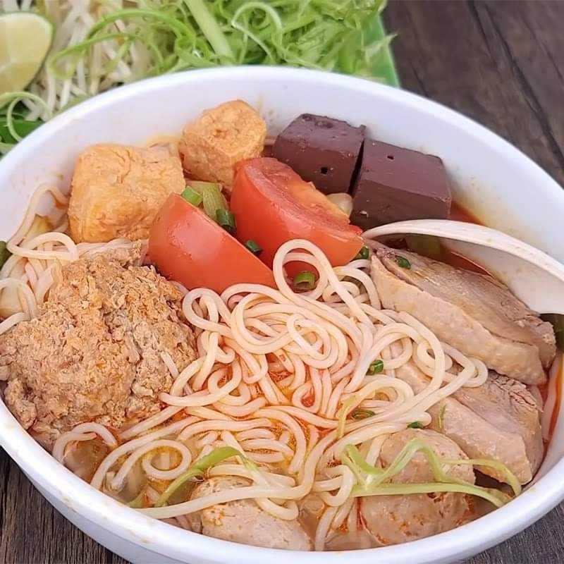 Bún riêu vịt 