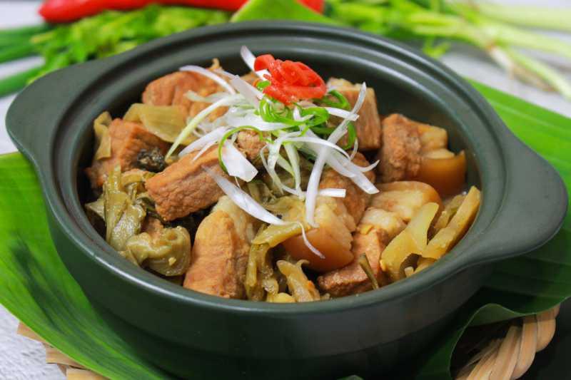 Thịt kho dưa cải