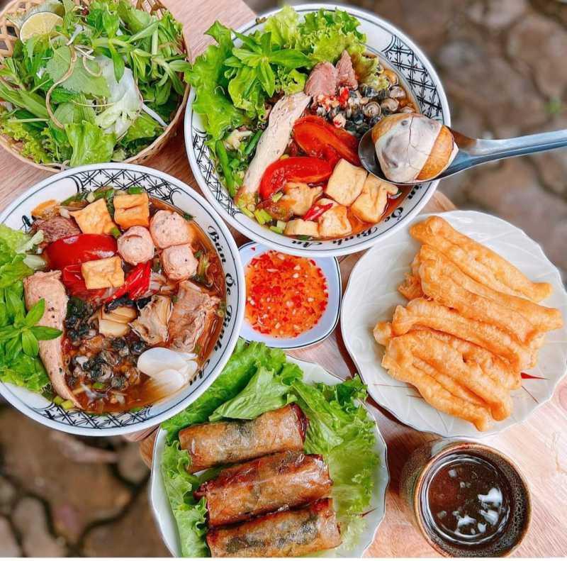 Bún chả cuốn chả cá